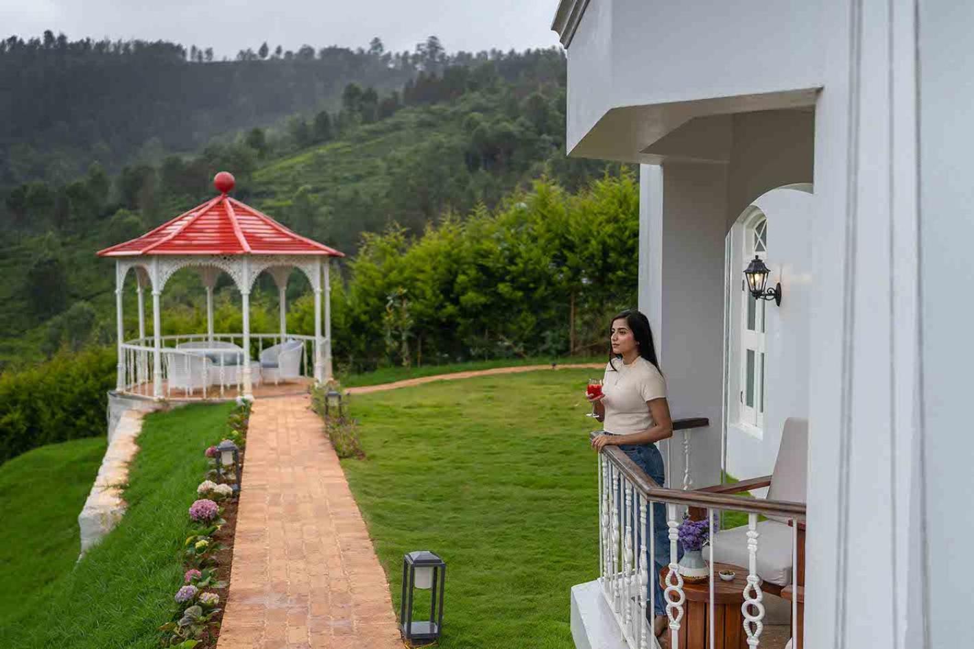 Lohonostays Villa Lansdowne Кунур Экстерьер фото