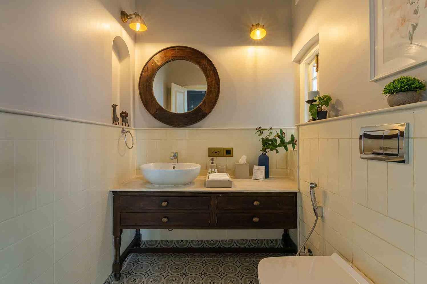 Lohonostays Villa Lansdowne Кунур Экстерьер фото