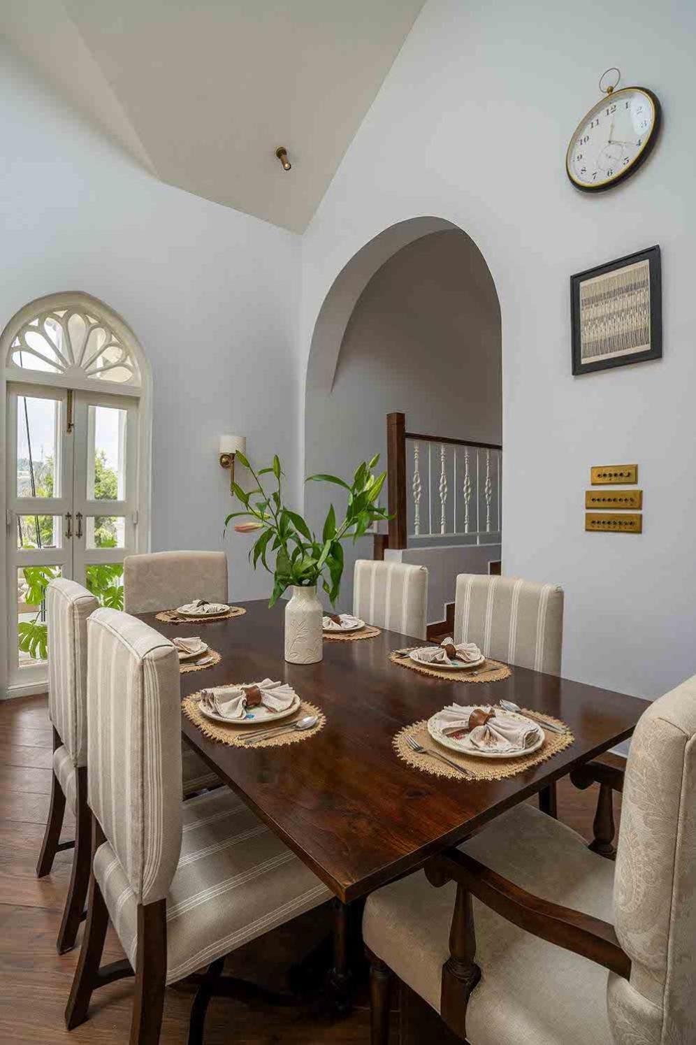 Lohonostays Villa Lansdowne Кунур Экстерьер фото